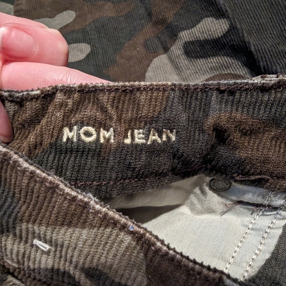 American Eagle camouflage jeans - corduroy - size 8 regular - brown green - mom - Picture 4 of 13
